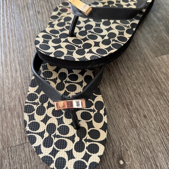 Coach Black and Cream Patterned Flip Flops with Red Detail - Picture 2 of 5